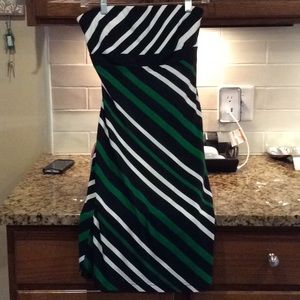 Cache strapless dress.